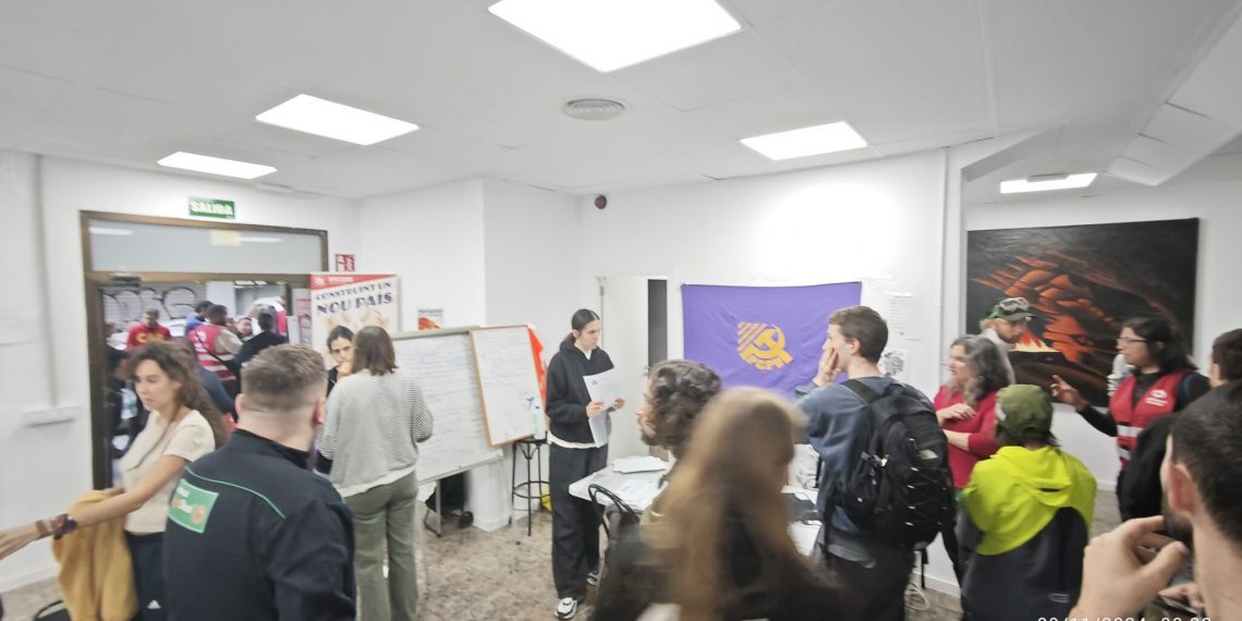 Más allá del barro: Reconstruir desde la solidaridad