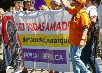 La Marcha Republicana 2025: «Hasta que se vayan»