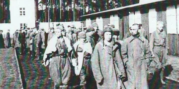 Las cámaras de gas de Auschwitz se crearon para exterminar a los prisioneros de guerra soviéticos