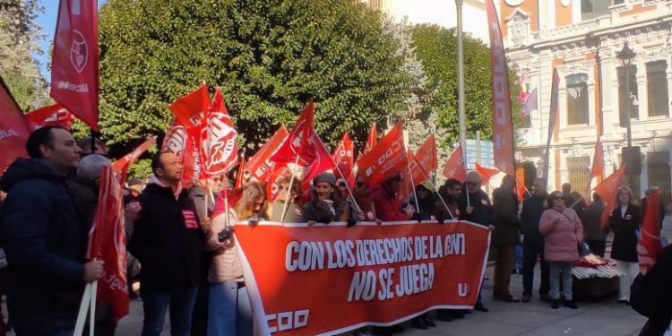 Concentración de CCOO y UGT