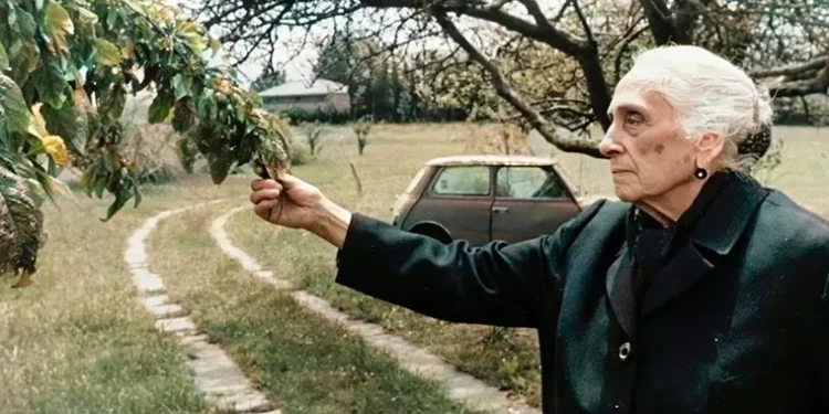 El Festival de Málaga estrena la película «Pasionaria. Dolores Ibárruri», de Amparo Climent