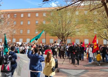 Manifestación por la vivienda en Albacete. Cientos de personas se salen a la calle para reclamar el derecho a la vivienda