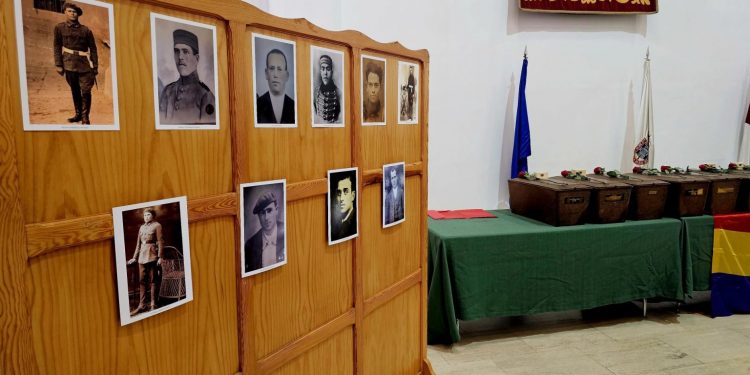 Catorce familias de La Roda recuperan los restos de sus seres queridos más 80 años después de ser asesinados por el franquismo