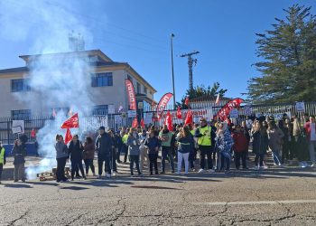 Trabajadores de Mahle en Motilla del Palancar culminan tres días de huelga total con la empresa anclada en un ERE «insultante»