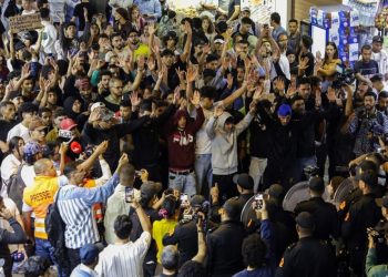 Cuarta noche de protestas en Marruecos: la juventud exige «más hospitales y menos estadios de fútbol»