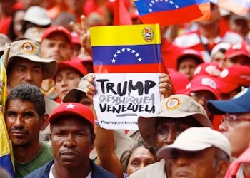 El PCE expresa solidaridad con Venezuela ante el bloqueo naval de Estados Unidos a sus buques petroleros