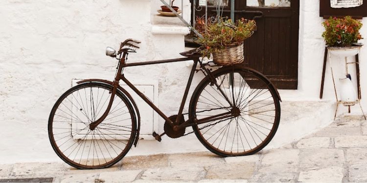 La esperanza del pueblo va en bicicleta